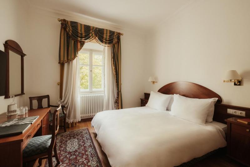 Corso Am Graben Hotel Brunico Luaran gambar
