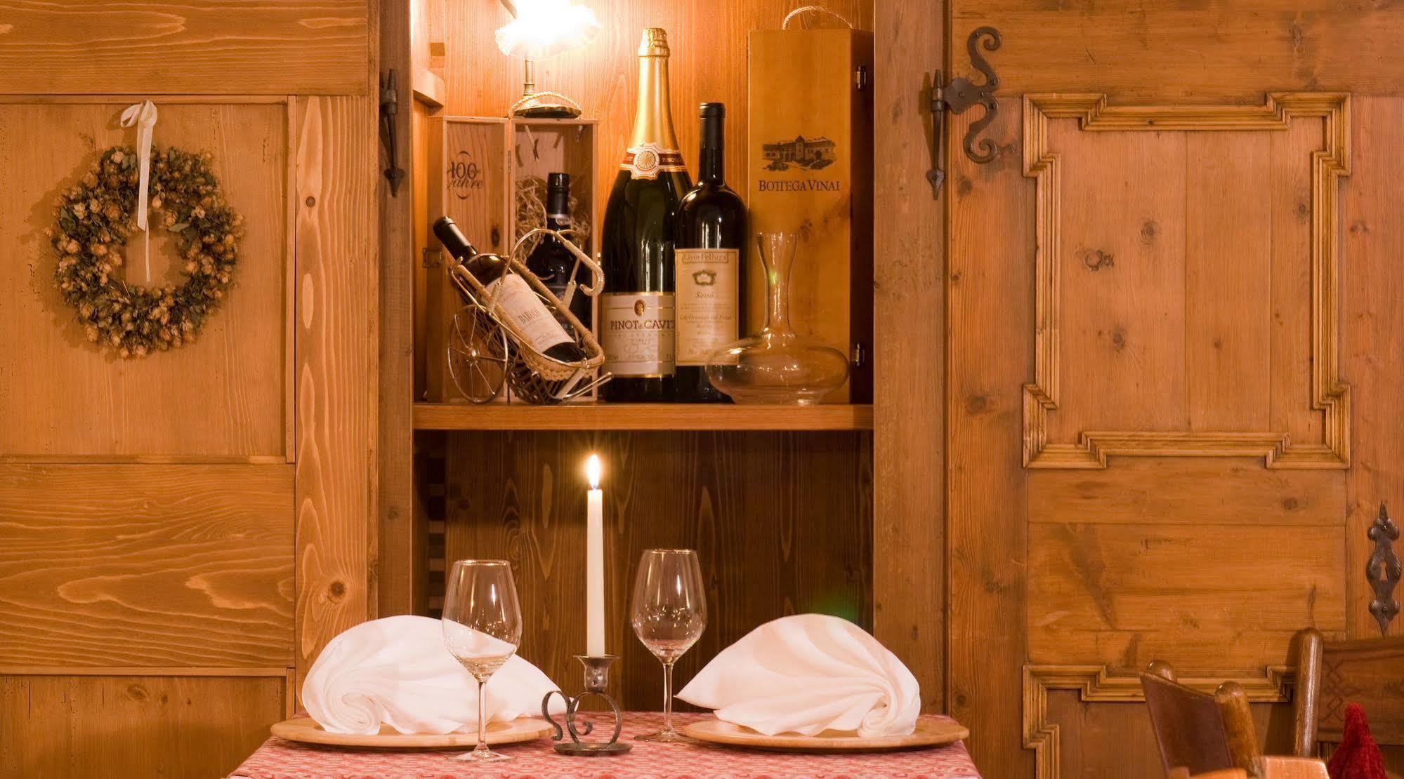 Corso Am Graben Hotel Brunico Luaran gambar